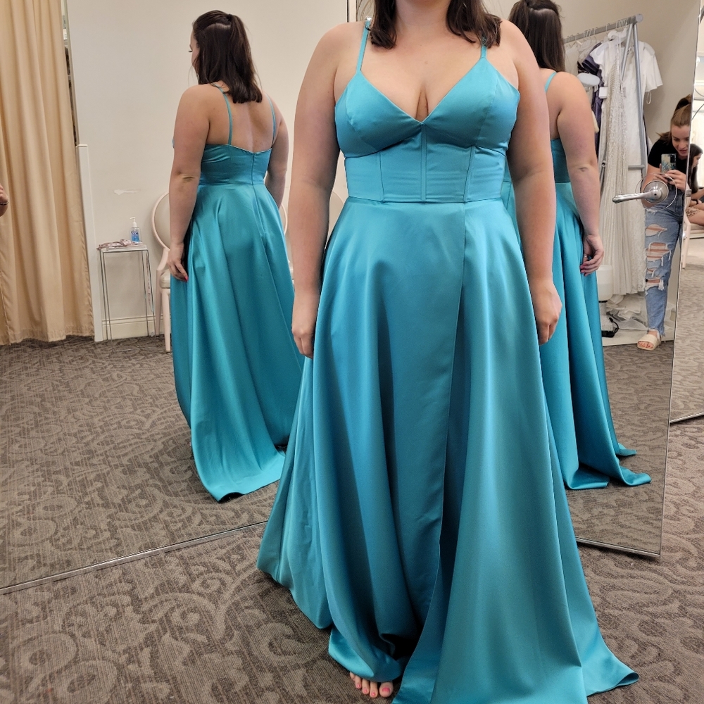 Jules & Cleo (David's Bridal) Teal/Blue Satin Maxi Prom/Wedding Guest/Gala Dress